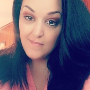 Meet your Posher, Adrienne